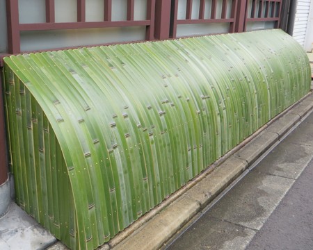 駒寄せ 犬矢来